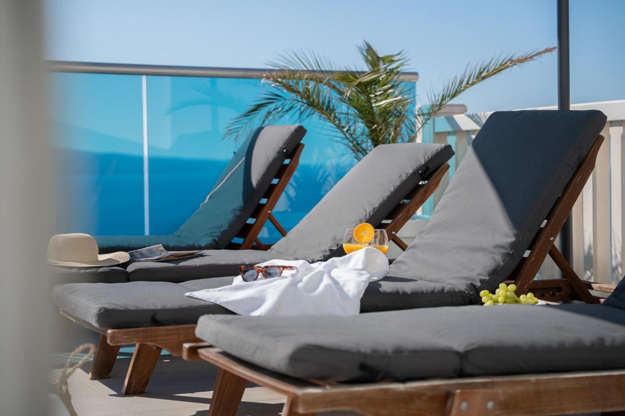 Sunny Hill Apartments With Rooftop Pool เซลินา ภายนอก รูปภาพ