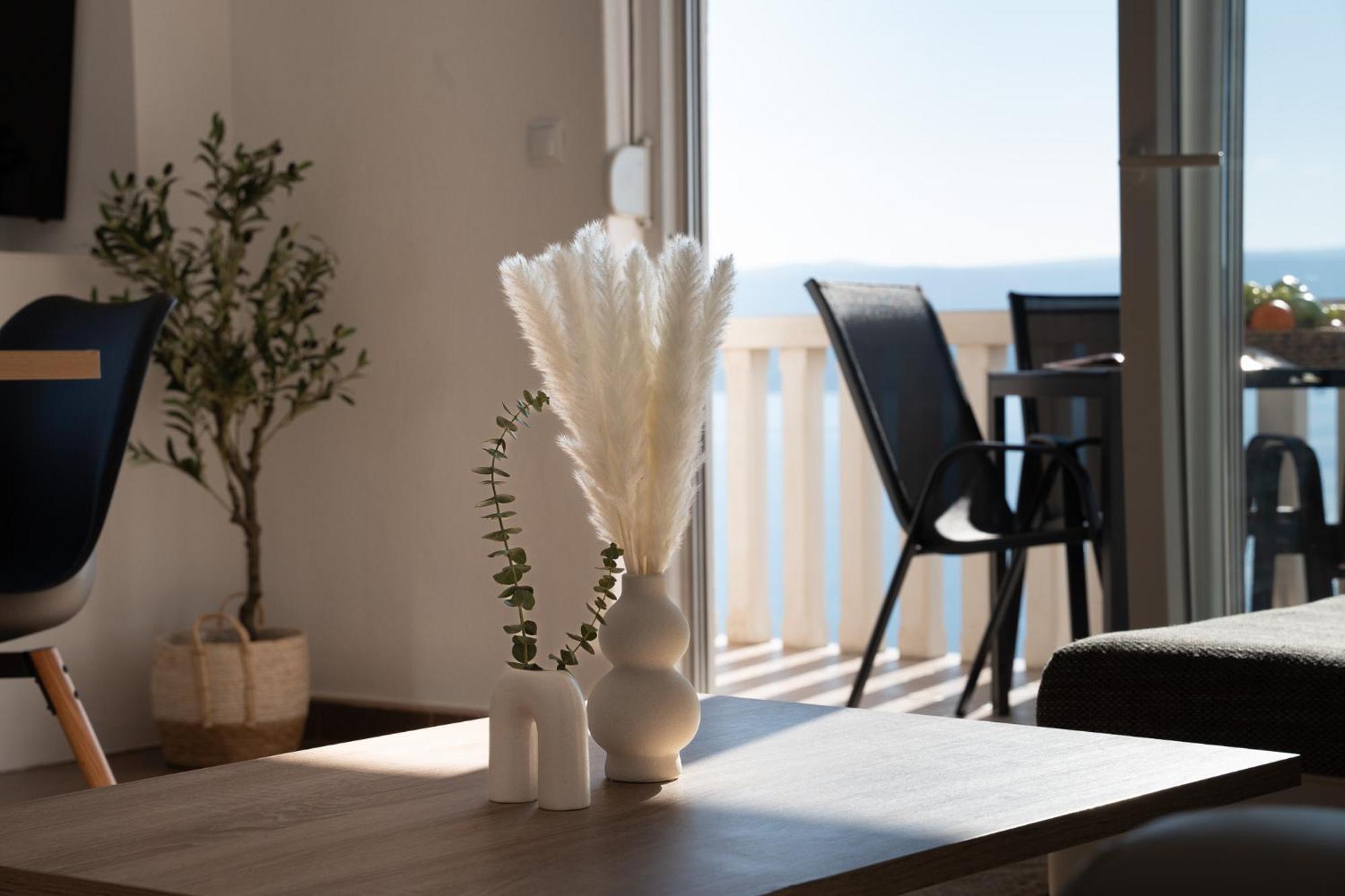 Sunny Hill Apartments With Rooftop Pool เซลินา ภายนอก รูปภาพ